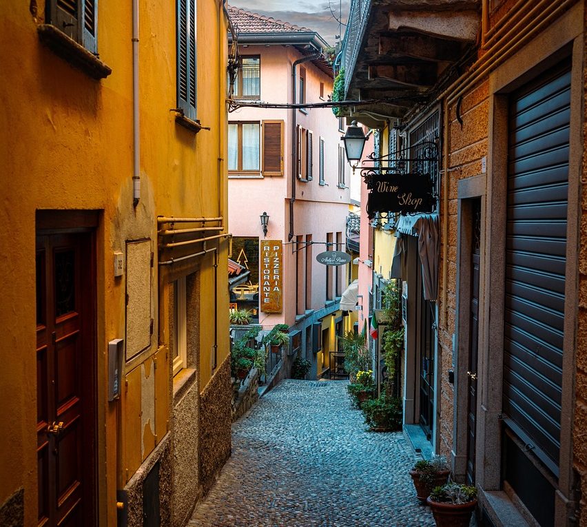 découvrez les destinations de voyage abordables pour 2025 et planifiez des vacances inoubliables sans vous ruiner. conseils, bons plans et idées de séjours économiques.