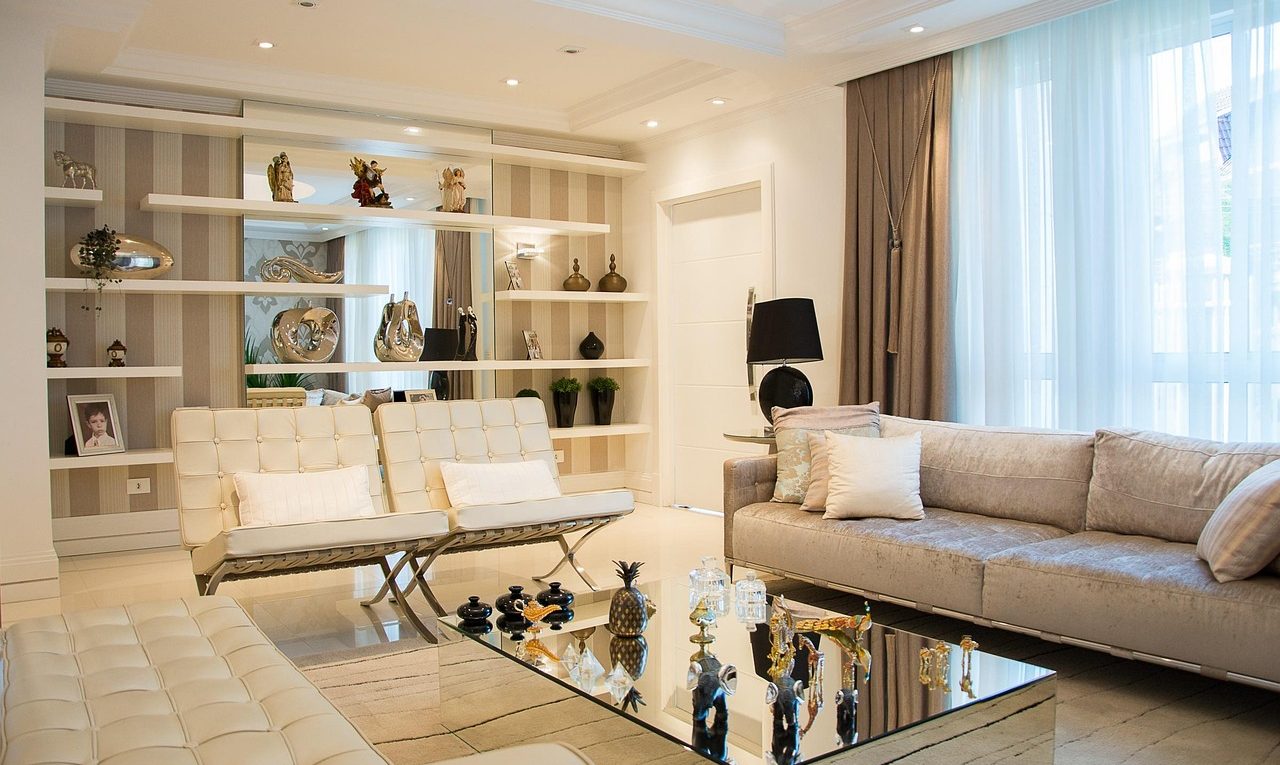 comparez les tapis de salon en laine et en jute : confort, durabilité, entretien et style pour choisir celui qui convient le mieux à votre intérieur.